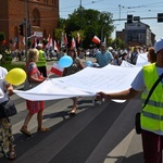 Gorzów Wlkp. III Marsz dla Życia i Rodziny w 25. rocznicę wizyty Jana Pawła II