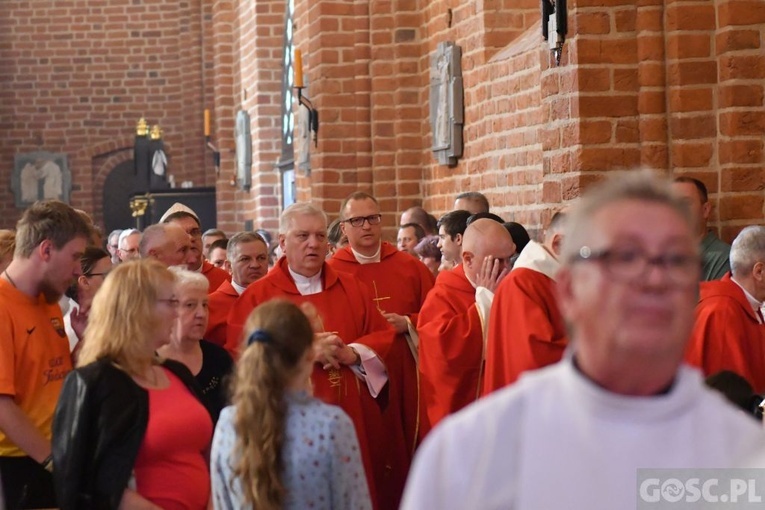 Gorzów Wlkp. III Marsz dla Życia i Rodziny w 25. rocznicę wizyty Jana Pawła II