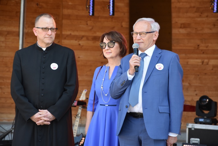 Rodzinnie w rabczańskim amfiteatrze