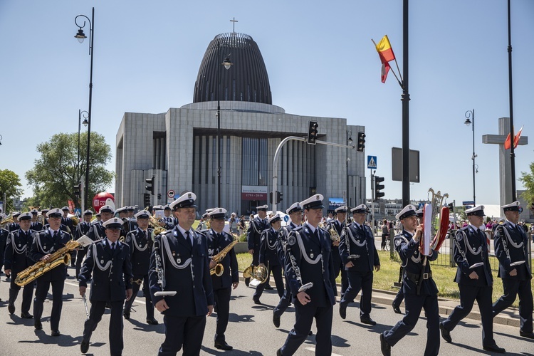 Święci na ulicach Warszawy