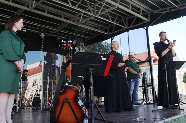 Zespół niemaGOtu z koncertem w Radomiu