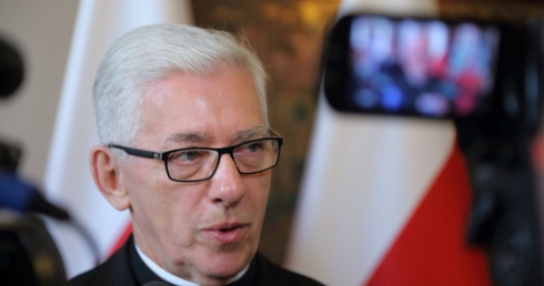 "Czas ewangelizacji, doświadczenia wiary, liturgii, wspólnoty i modlitwy"