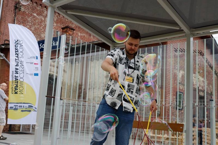 Pierwszy przejazd szynobusem z Wrocławia do Sobótki