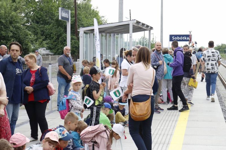 Pierwszy przejazd szynobusem z Wrocławia do Sobótki