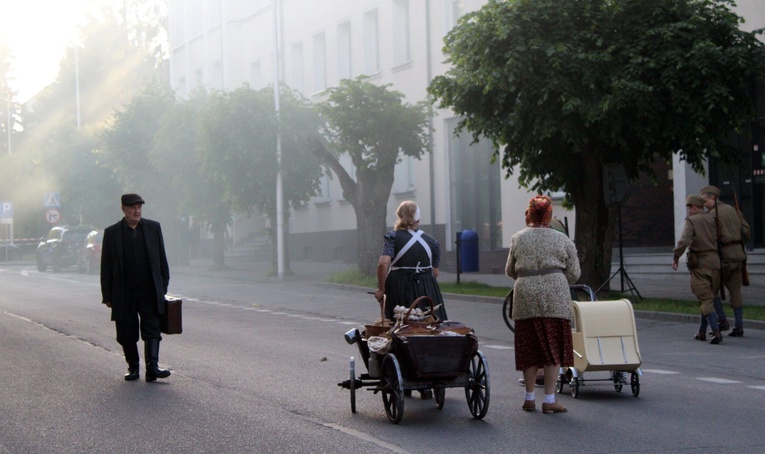 Jak wyglądały wydarzenia z czerwca 1945 r. przypomniała świetnie zrealizowana rekonstrukcja historyczna.