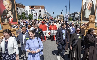 – Wiele dobra wyrosło z ich żarliwej wiary – mówił w homilii o nowych błogosławionych bp Jan Kopiec.