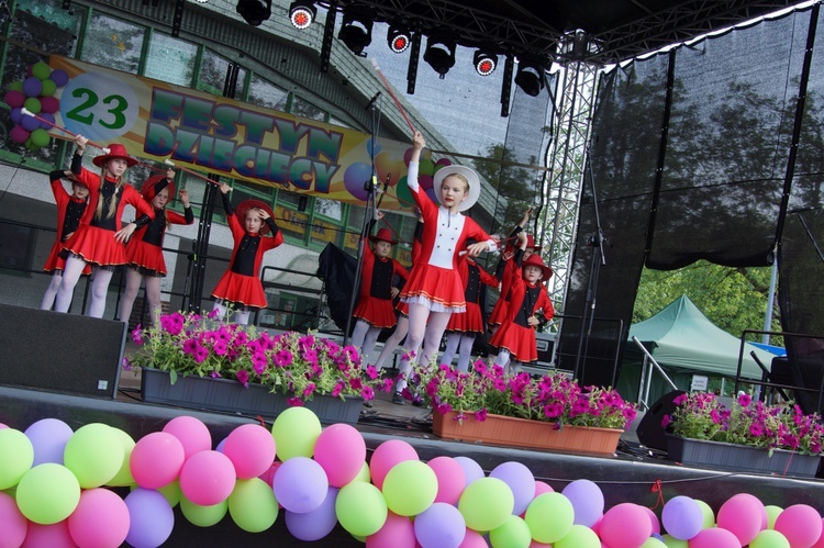 Strzegomska parafia zorganizowała festyn dla dzieci