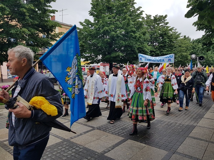 Wejście Łowickiej Pielgrzymki na Jasną Górę