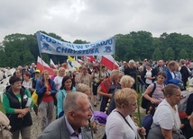 Wejście Łowickiej Pielgrzymki na Jasną Górę