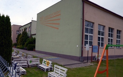 Jubileusz szkoły w Wierzchowinach
