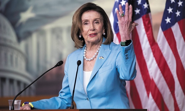 Nancy Pelosi jest przewodniczącą Izby Reprezentantów.