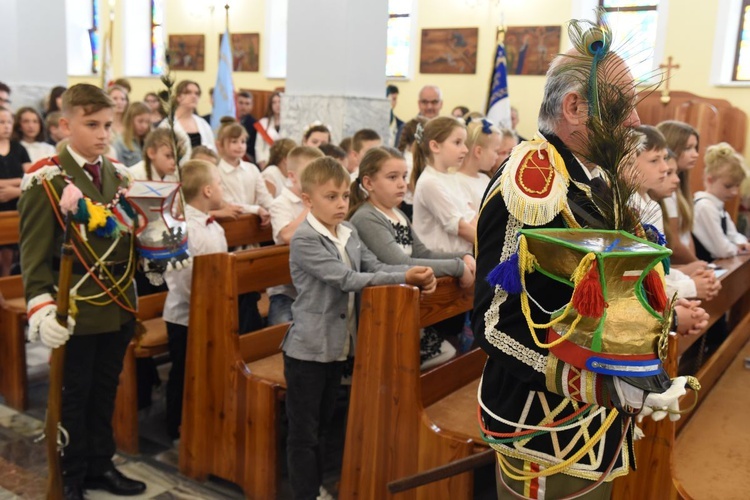 Patron szkoły w Latoszynie