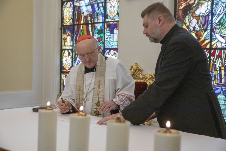 1 lipca obejmą nowe parafie