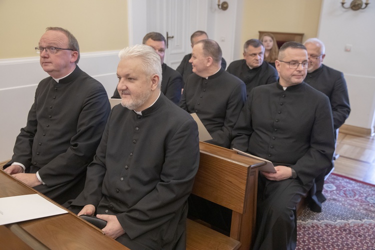 1 lipca obejmą nowe parafie