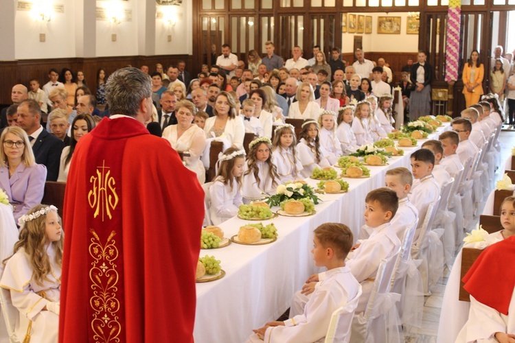 Polsko-ukraińska I Komunia św. w Słopnicach Górnych