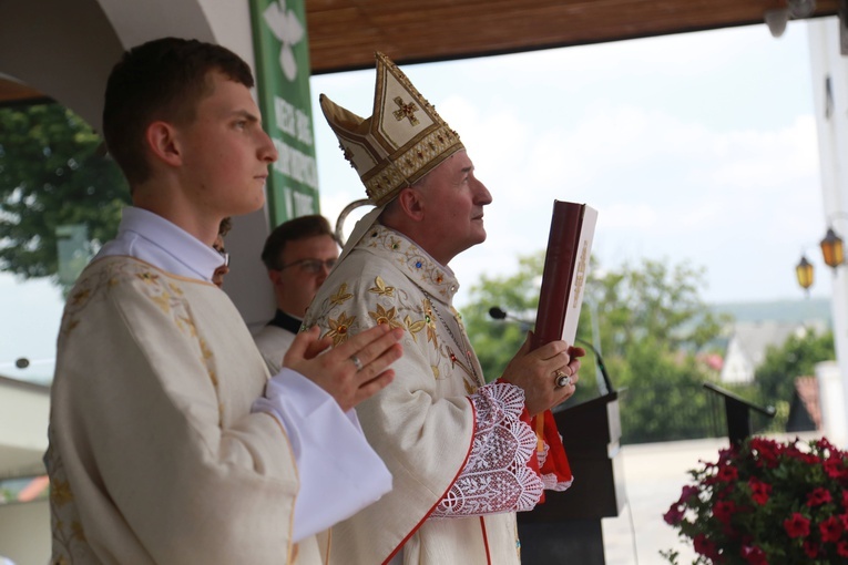 Pielgrzymka duchowieństwa do Tuchowa