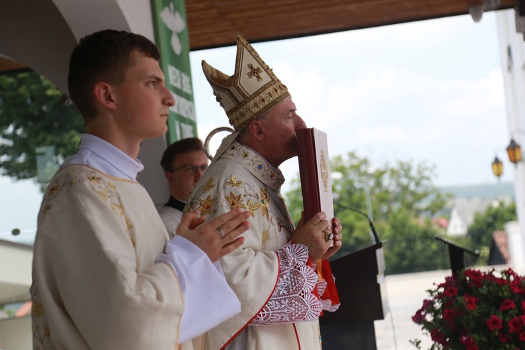 Pielgrzymka duchowieństwa do Tuchowa