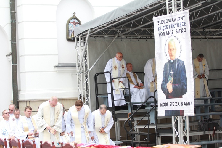 Pielgrzymka duchowieństwa do Tuchowa