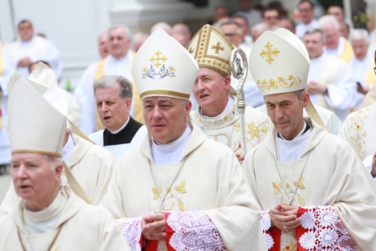 Pielgrzymka duchowieństwa do Tuchowa