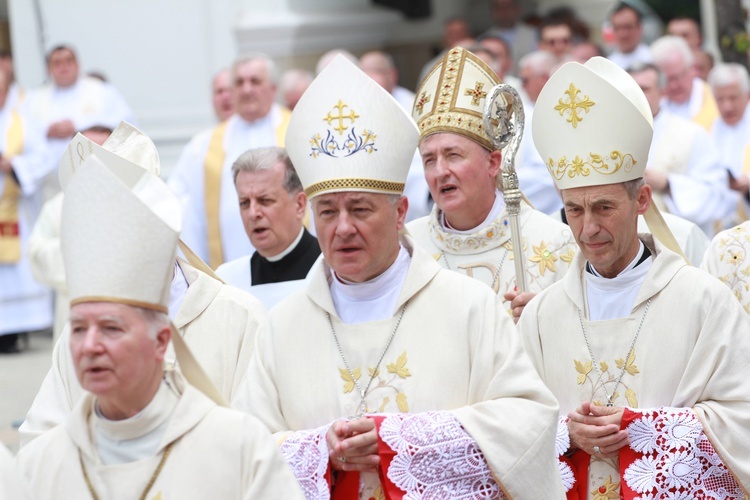 Pielgrzymka duchowieństwa do Tuchowa