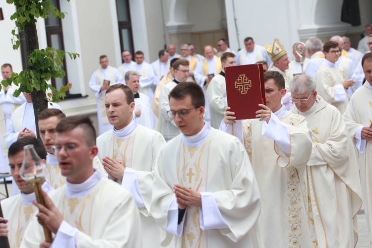Pielgrzymka duchowieństwa do Tuchowa