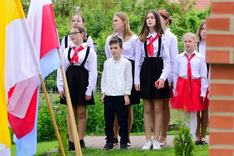 Smolajny. 20-lecie Katolickiej Szkoły Podstawowej