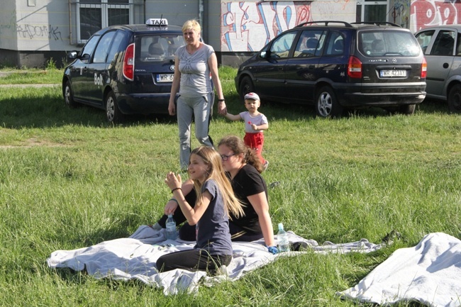 Różaniec na ul Mroza