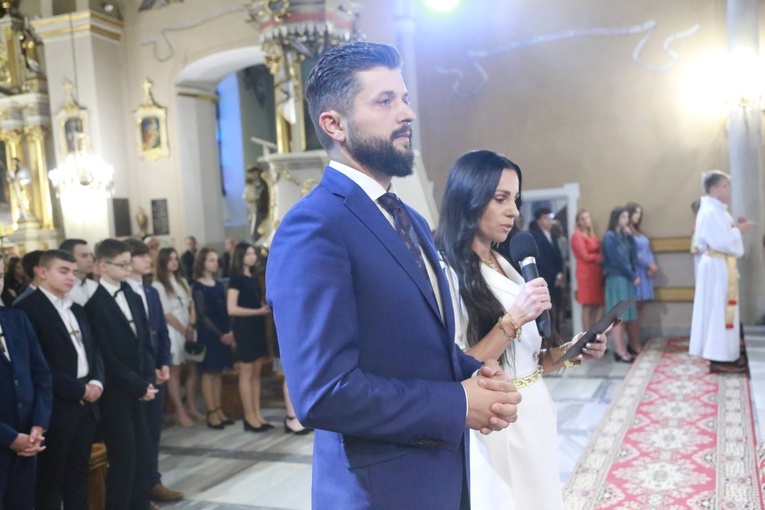 Bierzmowanie u św. Jadwigi w Dębicy