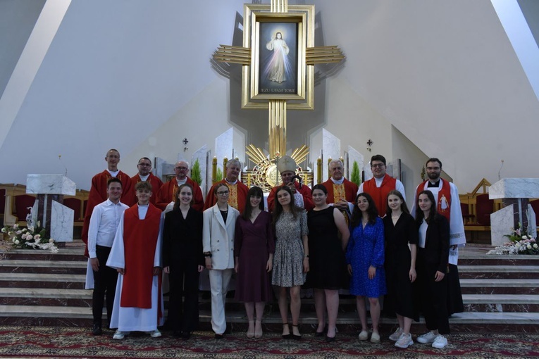 Bierzmowanie w par. Miłosierdzia Bożego w Dębicy