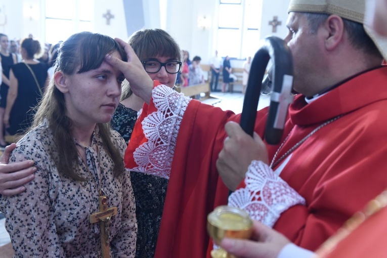 Bierzmowanie w par. Miłosierdzia Bożego w Dębicy