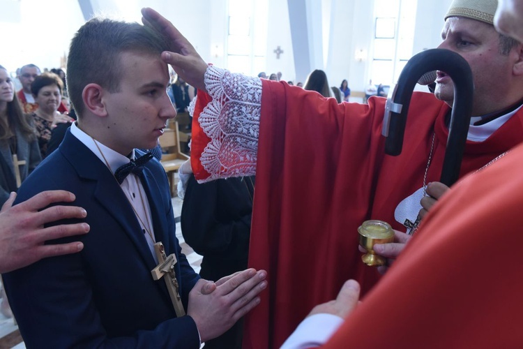 Bierzmowanie w par. Miłosierdzia Bożego w Dębicy