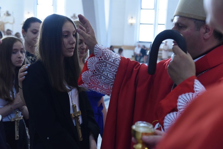 Bierzmowanie w par. Miłosierdzia Bożego w Dębicy