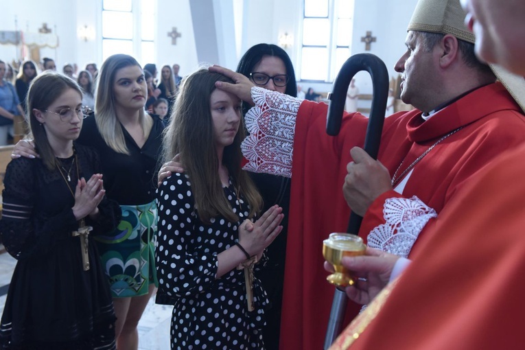 Bierzmowanie w par. Miłosierdzia Bożego w Dębicy