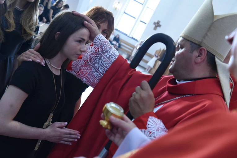 Bierzmowanie w par. Miłosierdzia Bożego w Dębicy