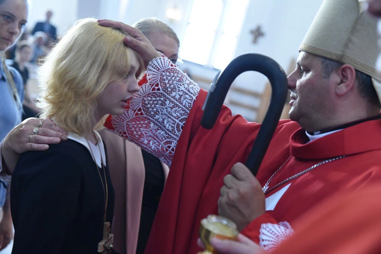 Bierzmowanie w par. Miłosierdzia Bożego w Dębicy