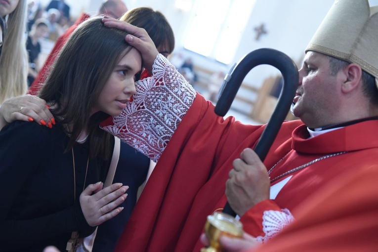 Bierzmowanie w par. Miłosierdzia Bożego w Dębicy