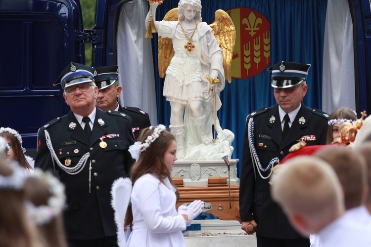 Rozpoczęcie nawiedzenia w Oleśnie