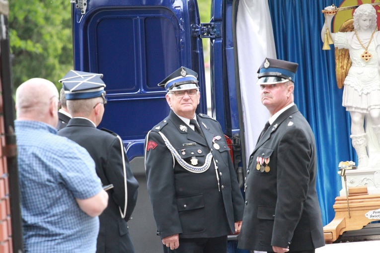 Rozpoczęcie nawiedzenia w Oleśnie