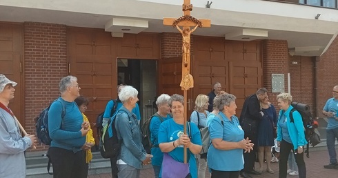 Lubin. Ruszyli do Gietrzwałdu