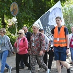 Piesza pielgrzymka w intencji powołań już w drodze do Paradyża i Rokitna