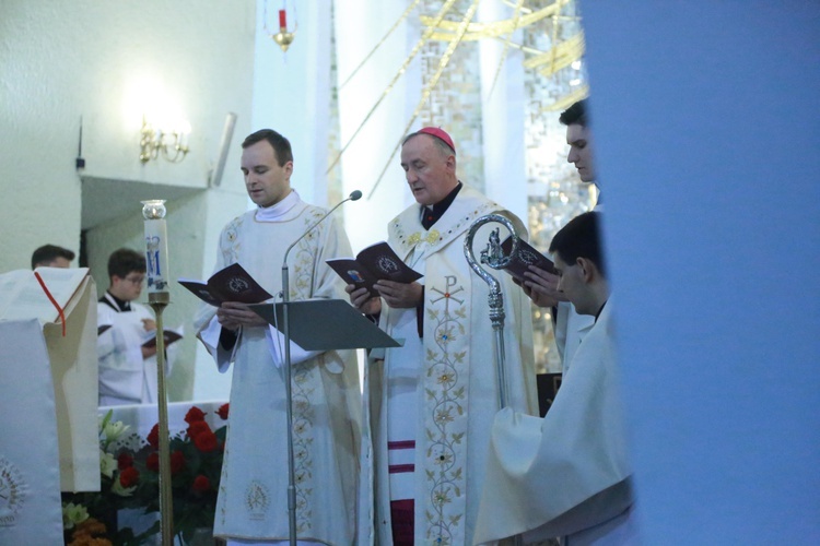VI sesja plenarna synodu