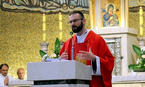Bp Andrzej Iwanecki: Nawrócenie świata, Kościoła, społeczeństwa zawsze zaczynamy od siebie
