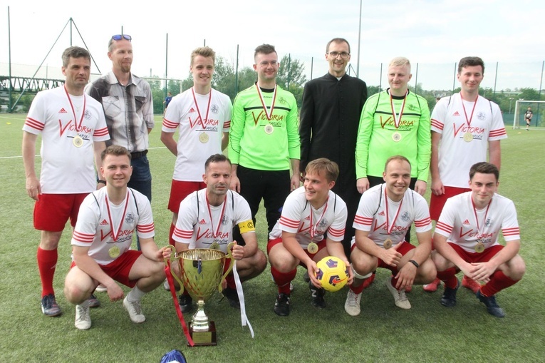 Tarnów. Mistrzostwa Polski WSD w piłce nożnej - dekoracja zwycięzców