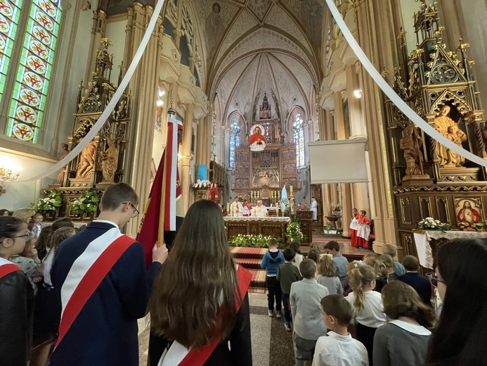 Inauguracja Roku Jubileuszowego w Zespole Szkół im. św. Józefa Bilczewskiego w Wilamowicach