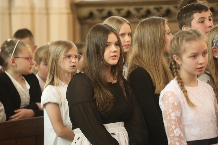 Inauguracja Roku Jubileuszowego w Zespole Szkół im. św. Józefa Bilczewskiego w Wilamowicach