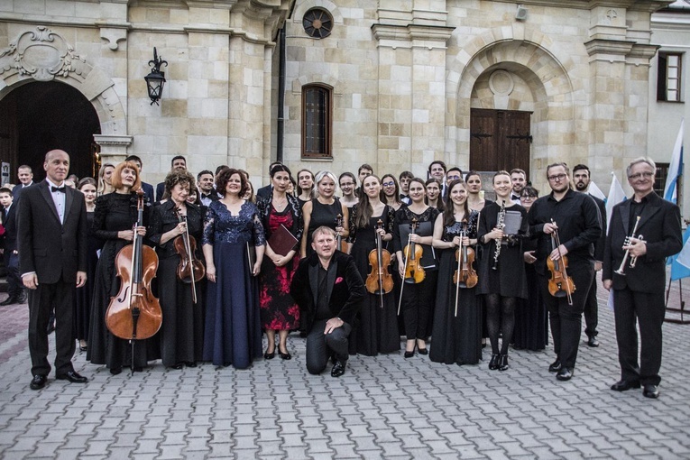 Koncert na 100-lecie parafii