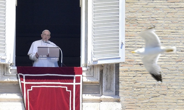 Papież: na wzór męczenniczek dawajmy świadectwo Ewangelii