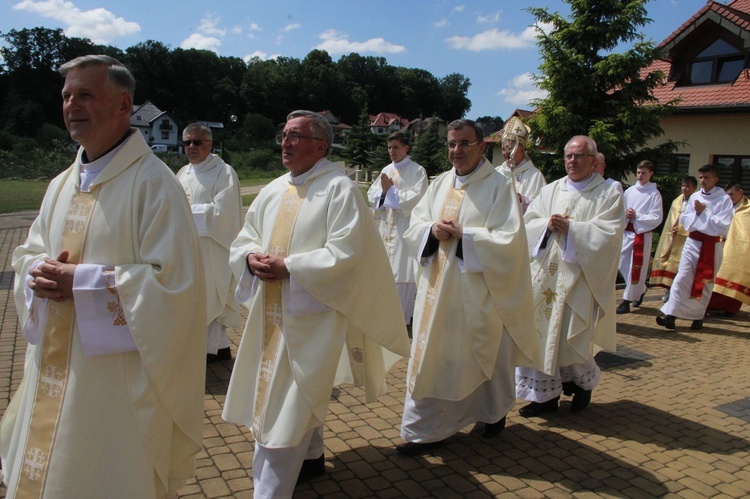 Gnojnik. Dedykacja kościoła na wyłączną własność Bogu