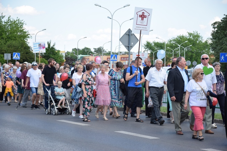 Marsz dla Życia i Rodziny w Ostrowcu Świętokrzyskim