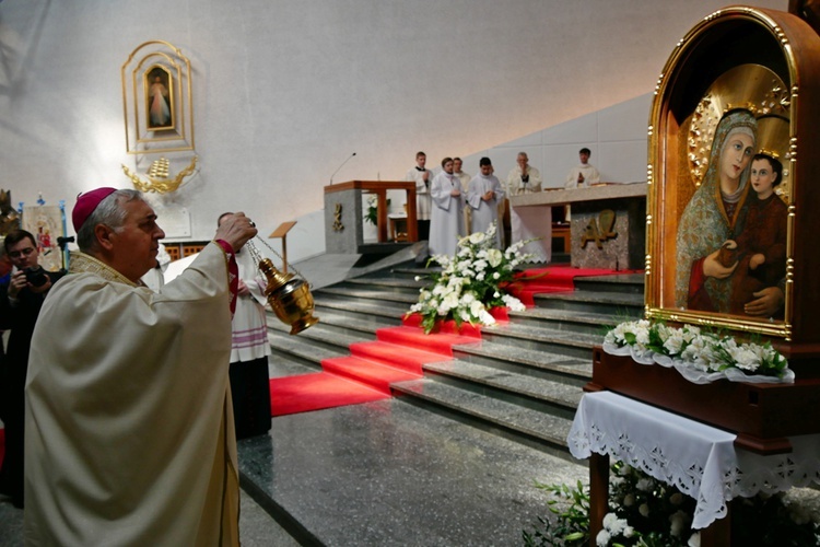 Koronacja wizerunku Matki Bożej Pocieszenia w Gdyni